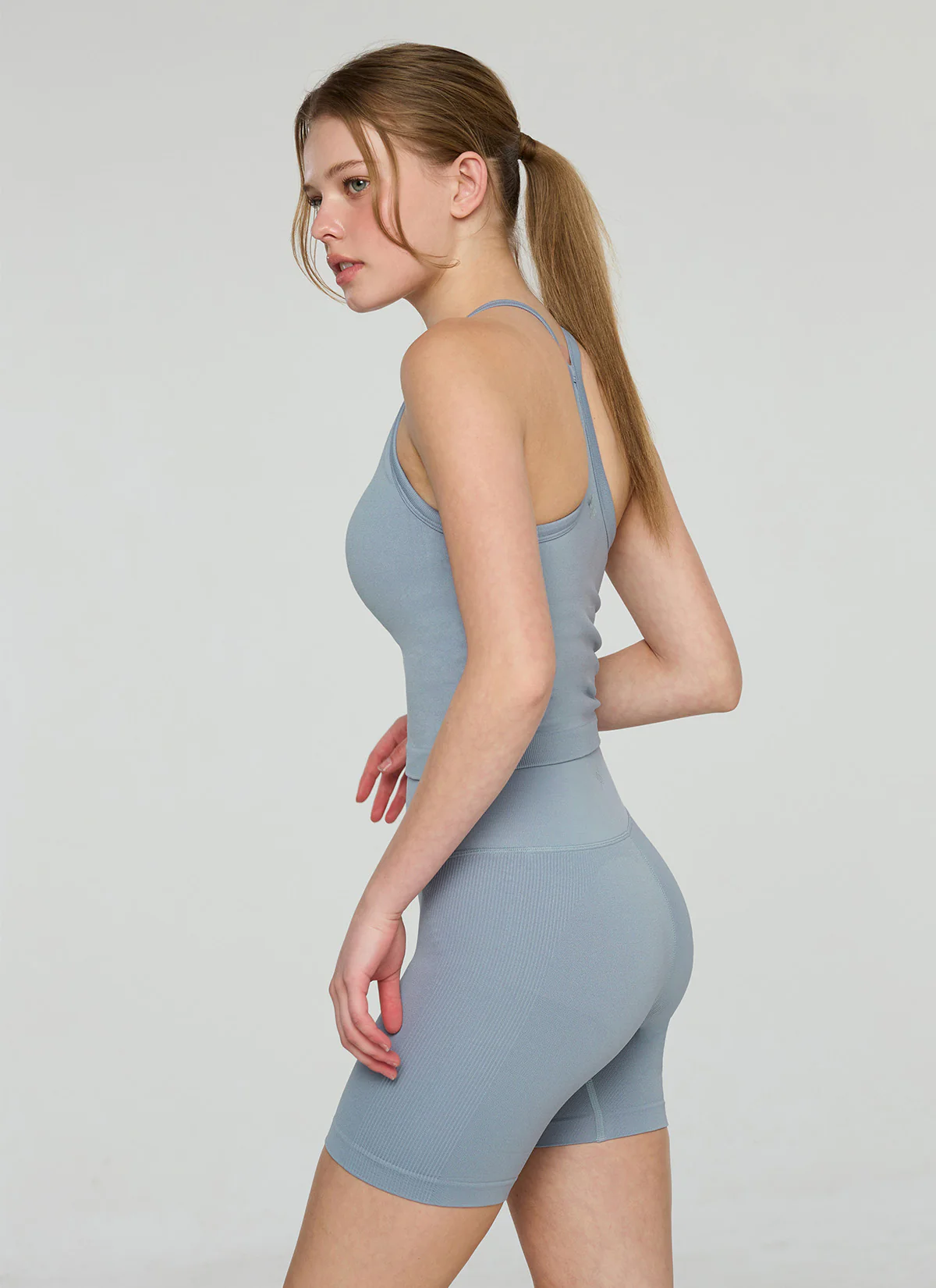 Air Seamless Halter Neck Cropped Top - Image 10