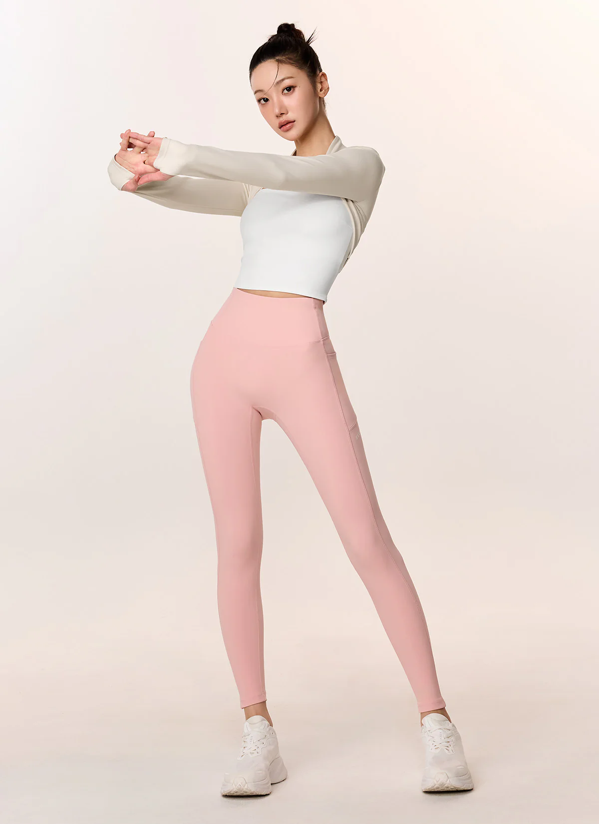 Black Label Signature 380N Pocket Leggings - Image 22