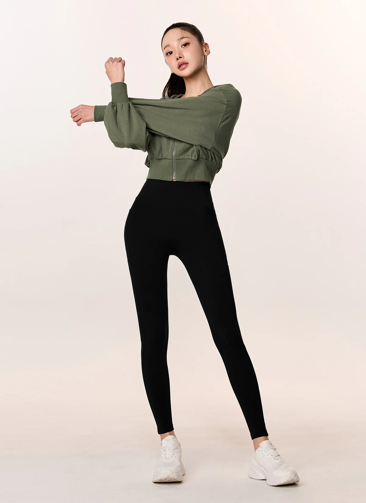 Black Label Signature 380N Pocket Leggings - Image 7