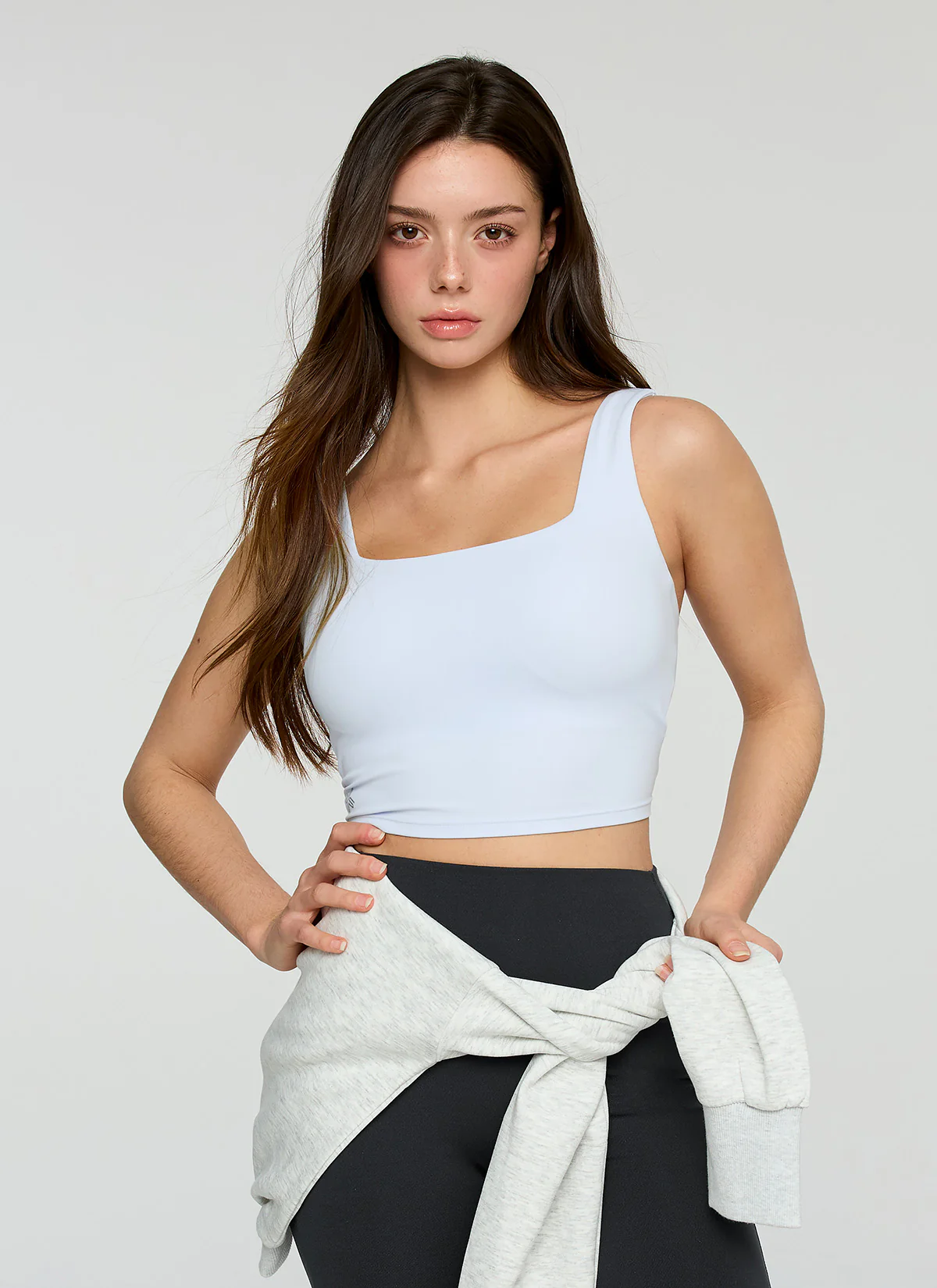 Black Label Signature Power Rise Back Twist Cropped Top - Image 13