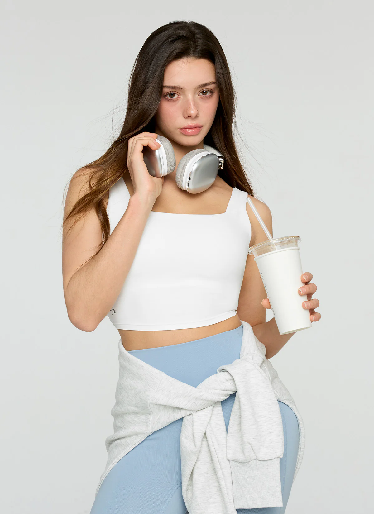 Black Label Signature Power Rise Back Twist Cropped Top - Image 9