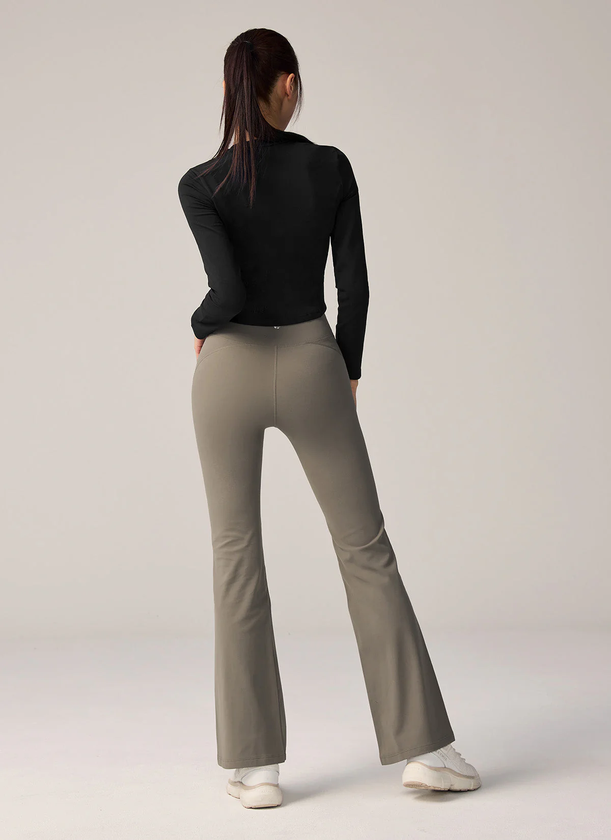 Black Label Signature Power Rise Fleece Bootcut Pants - Image 37
