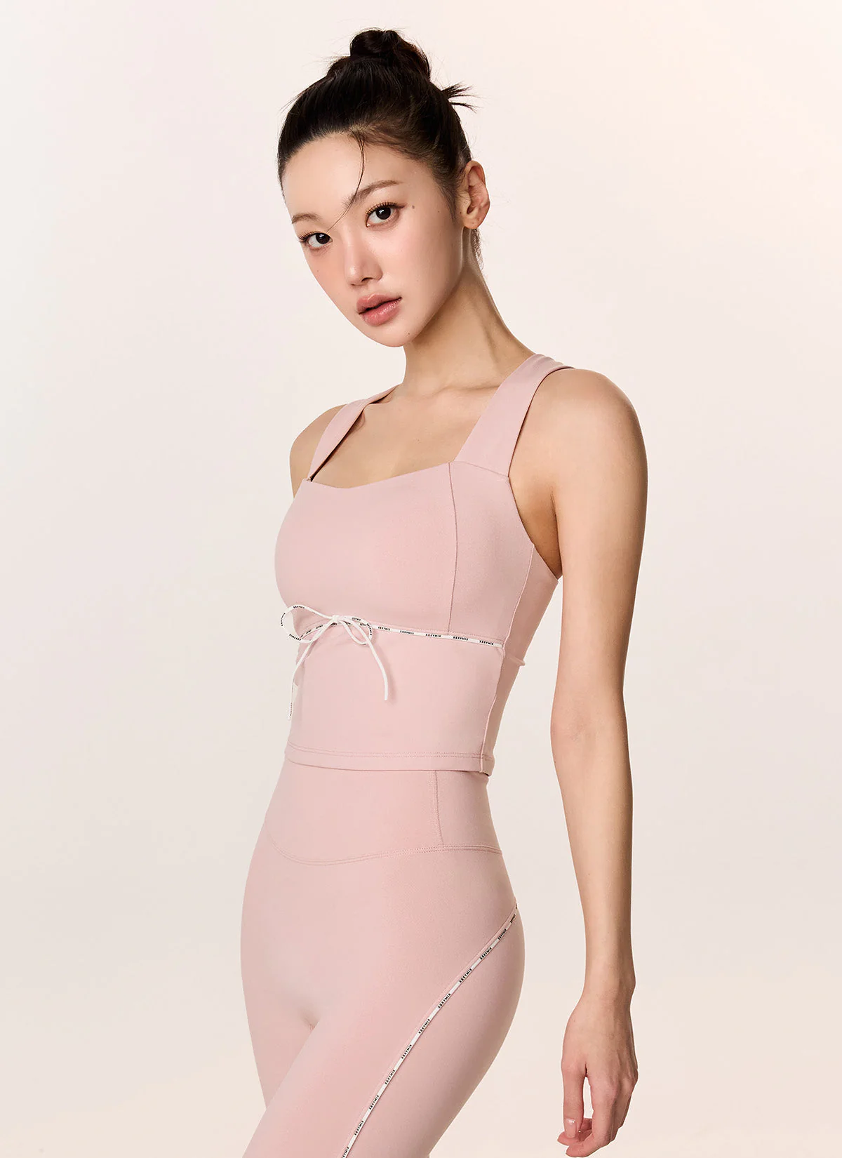 Comfort Fine Logo Piping Cropped Top - Image 9