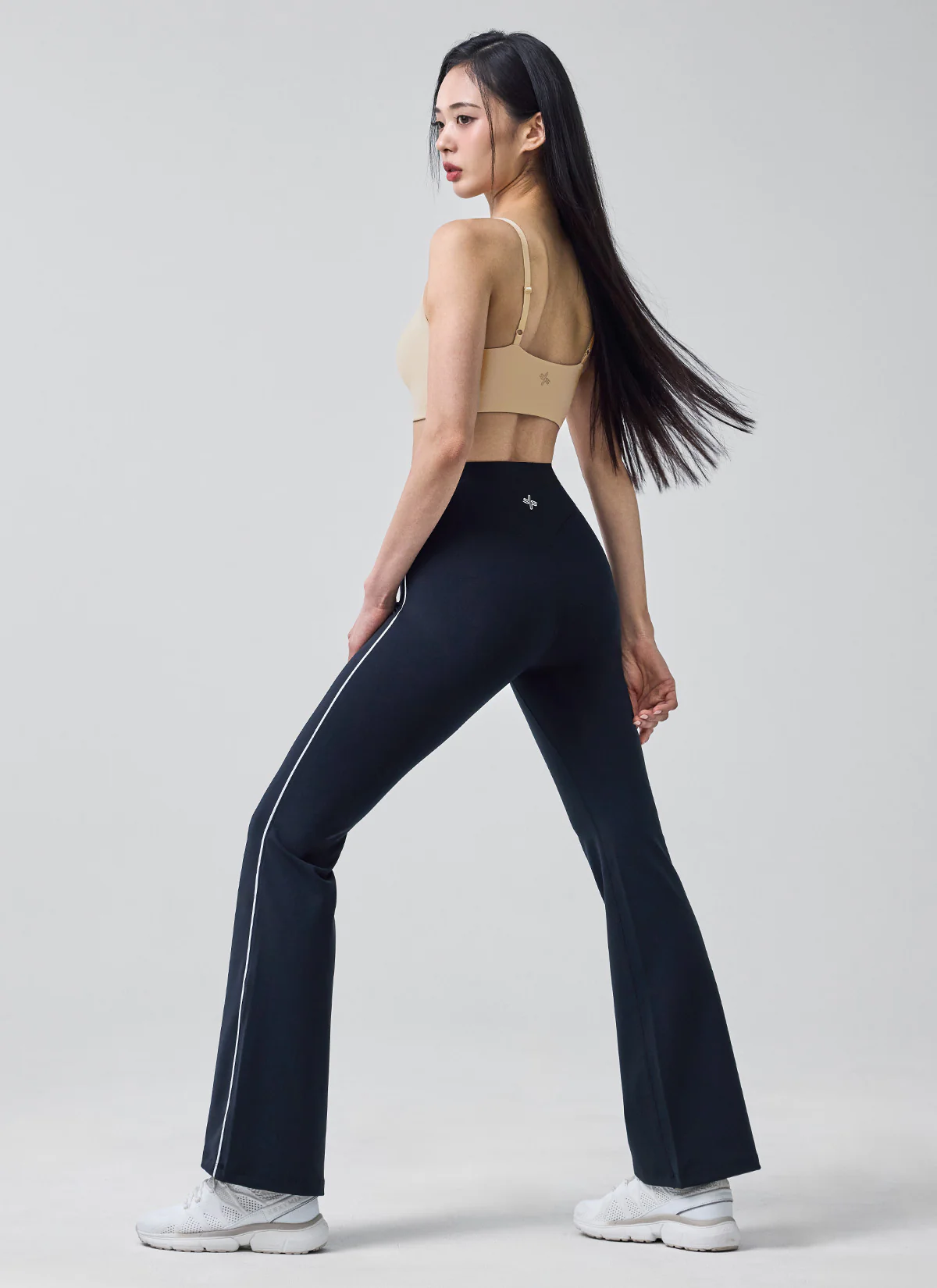 Comfort Fine Piping Bootcut Leggings - Image 4
