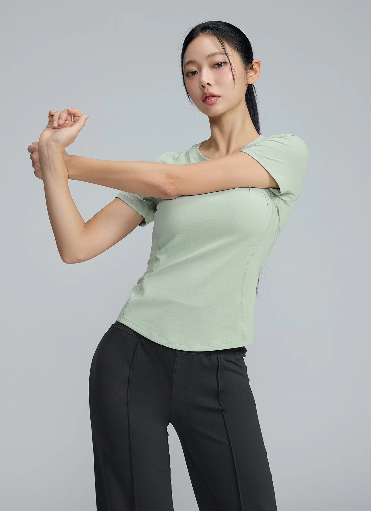Daily Feather Slim Fit Short Sleeve - Image 47