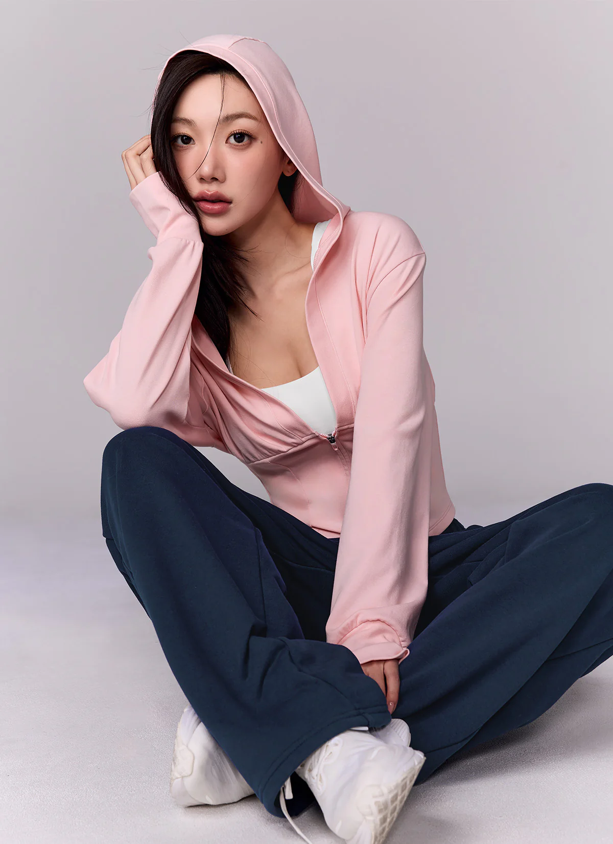 Deep V-Neck Hood Zip-up - Image 20