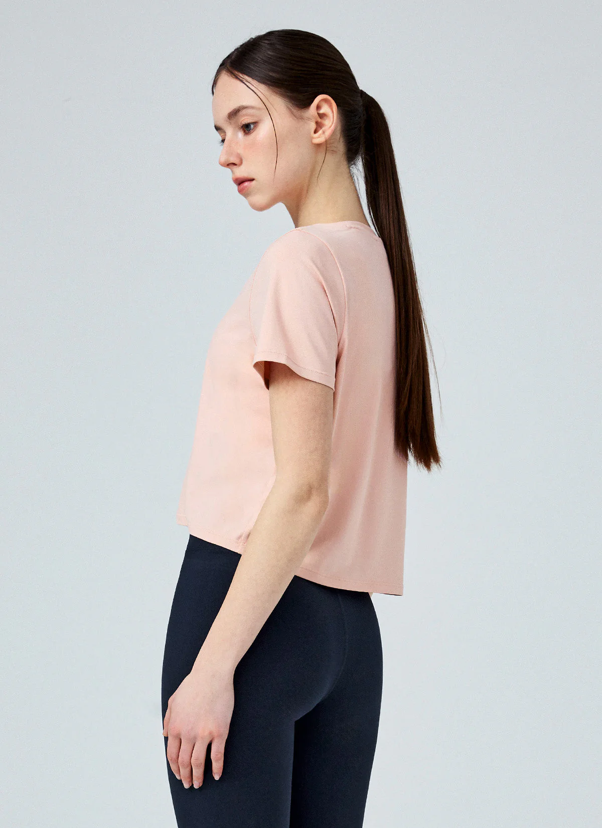 Ice Feather Light 2.0 Cropped Short Sleeve - Image 4