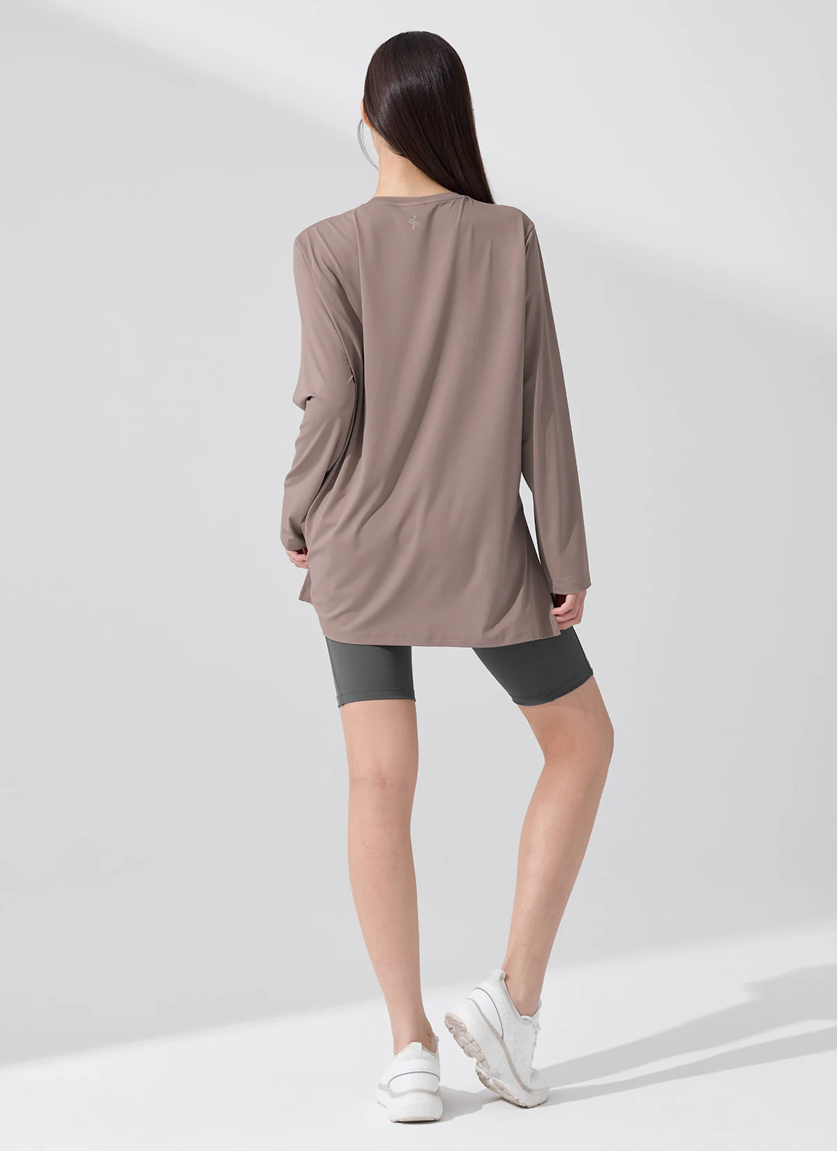 Ice Feather Light Loose Fit Long Sleeve - Image 18
