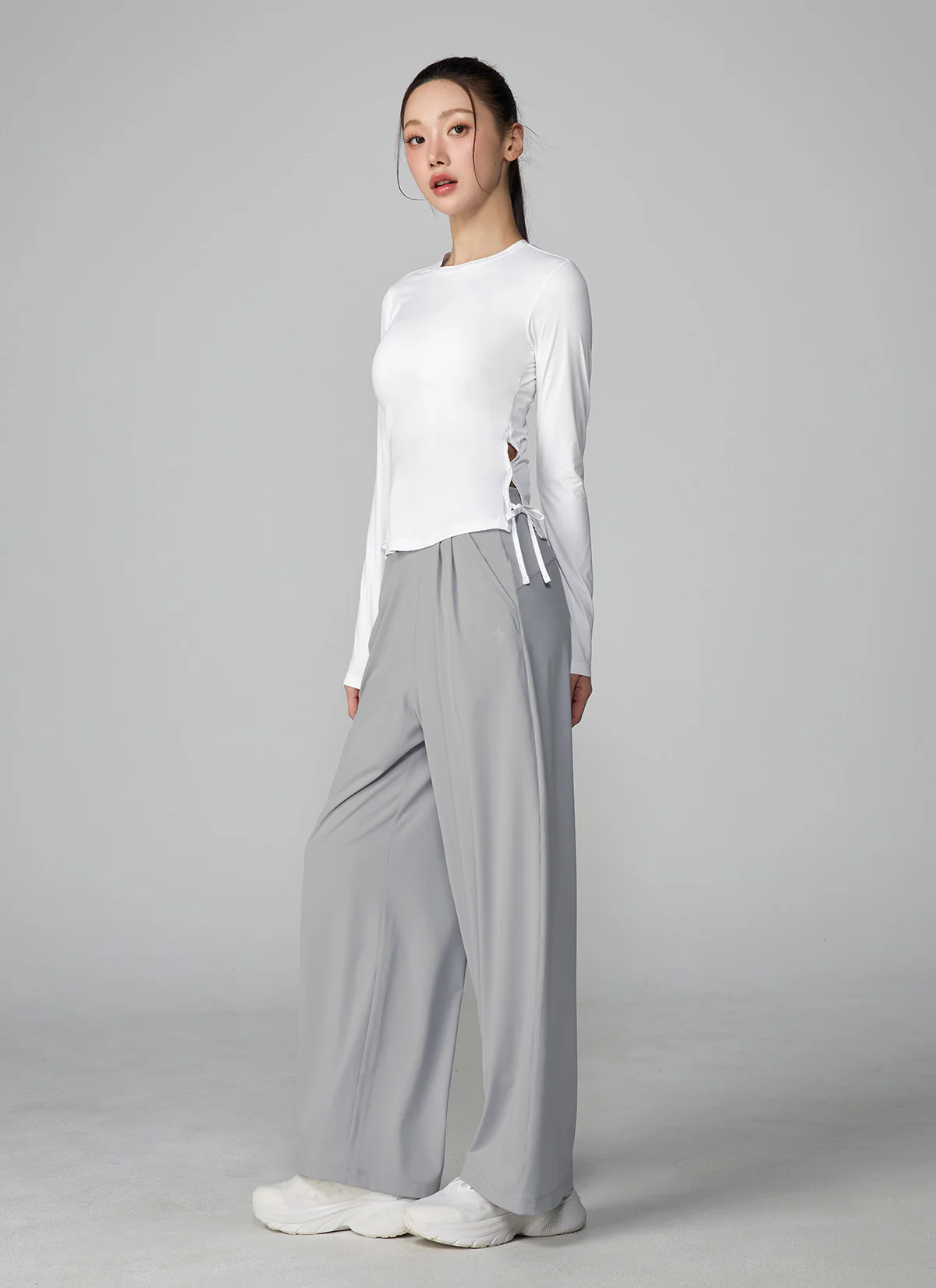 Medium Feather Cooling Two-Tuck Wide Pants - Image 3