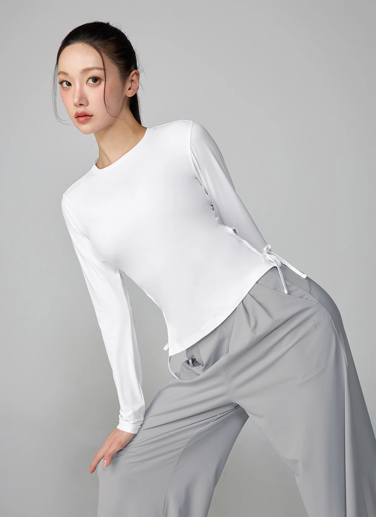 Medium Feather Cooling Two-Tuck Wide Pants - Image 8