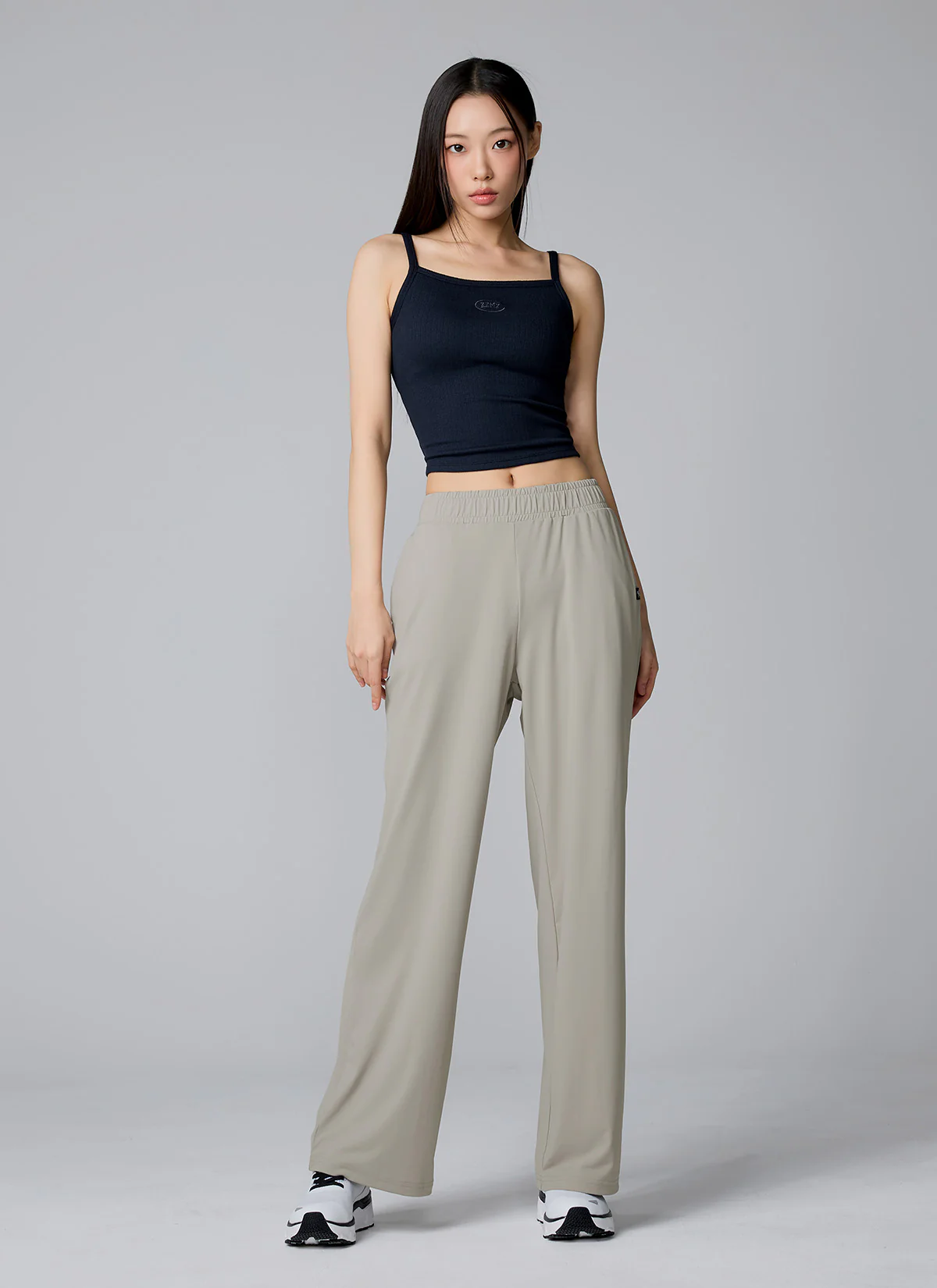 Medium Feather Cooling Wide Pants - Image 13