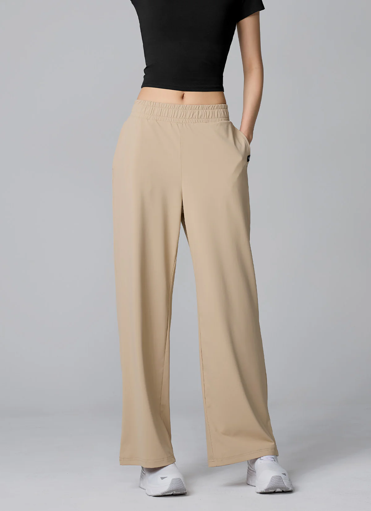 Medium Feather Cooling Wide Pants - Image 16