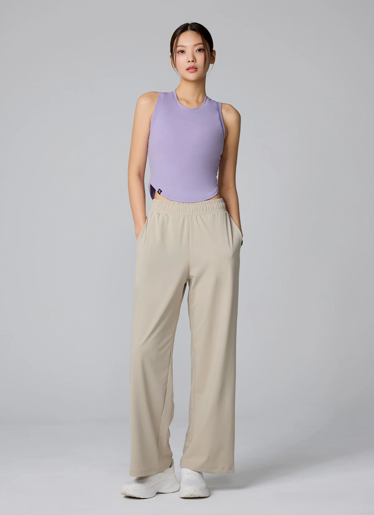 Medium Feather Cooling Wide Pants - Image 3