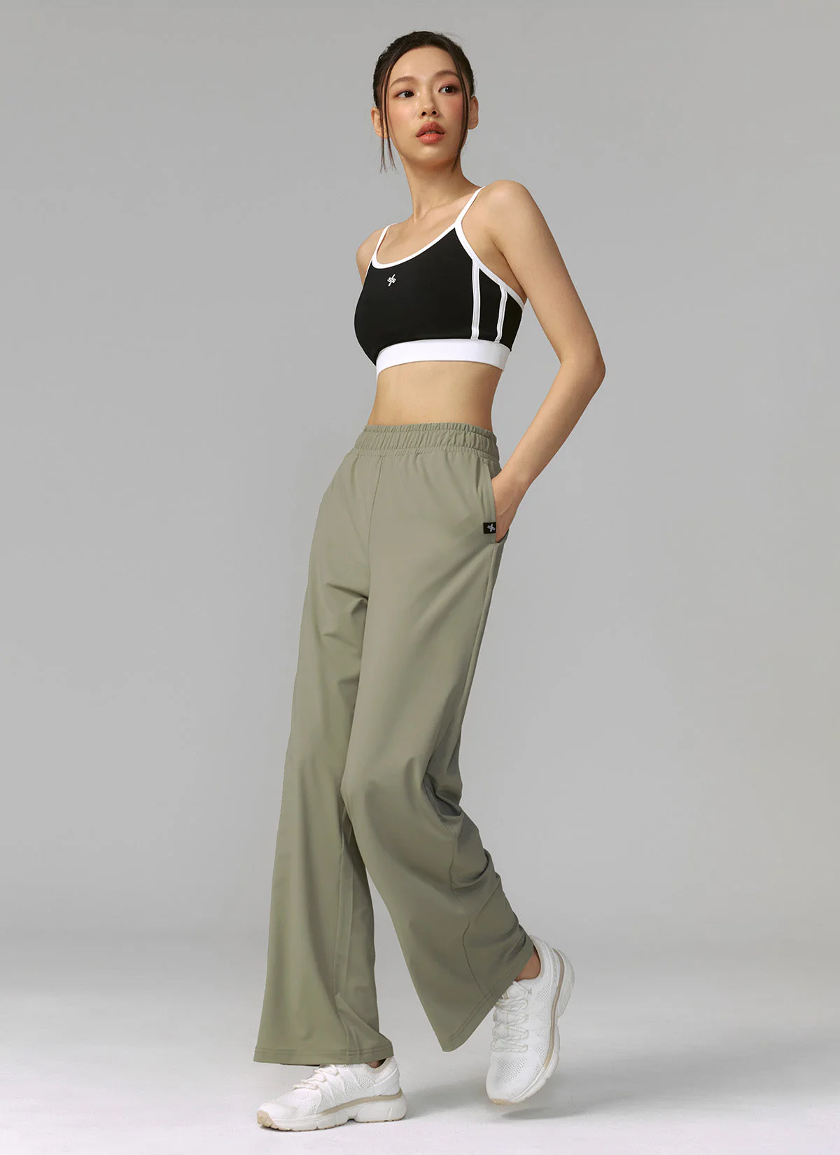 Medium Feather Cooling Wide Pants - Image 30