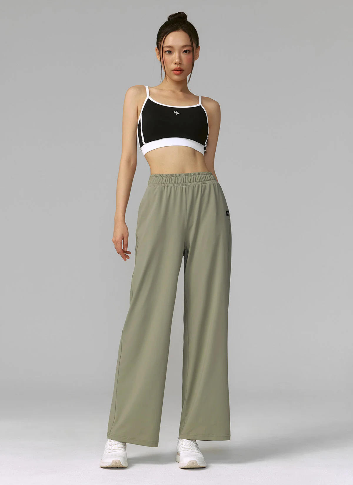 Medium Feather Cooling Wide Pants - Image 31