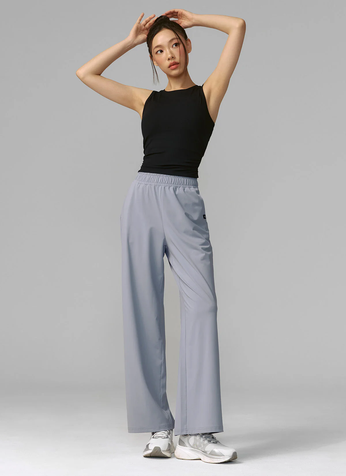 Medium Feather Cooling Wide Pants - Image 32