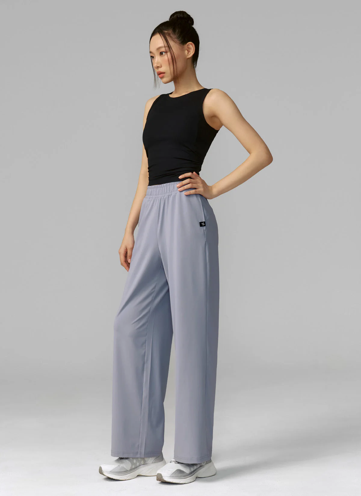 Medium Feather Cooling Wide Pants - Image 33