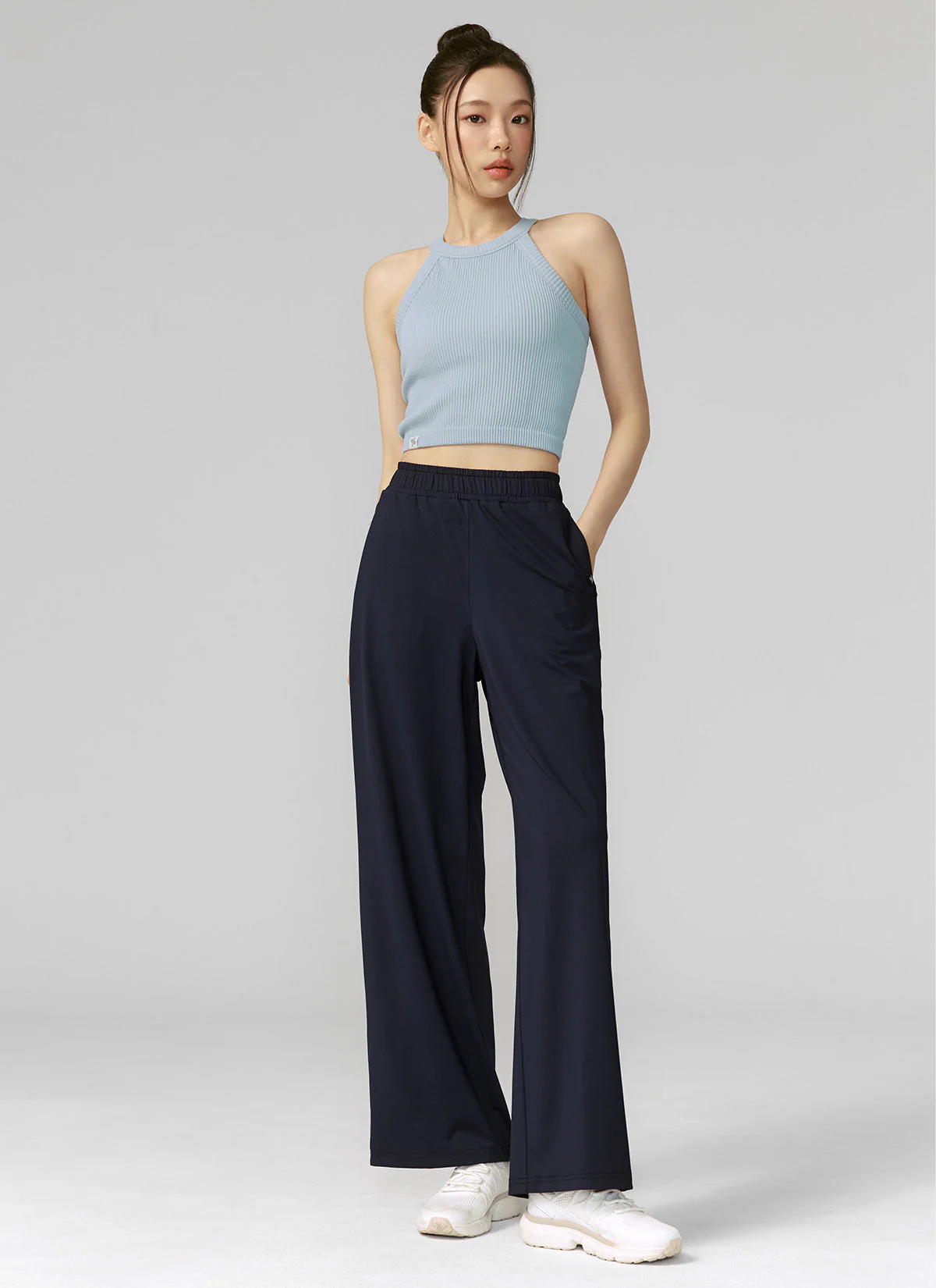 Medium Feather Cooling Wide Pants - Image 39
