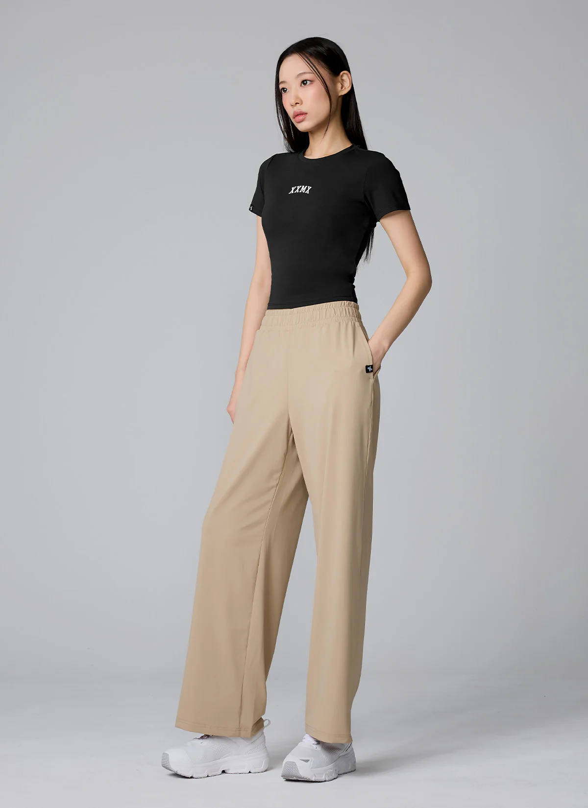 Medium Feather Cooling Wide Pants - Image 7