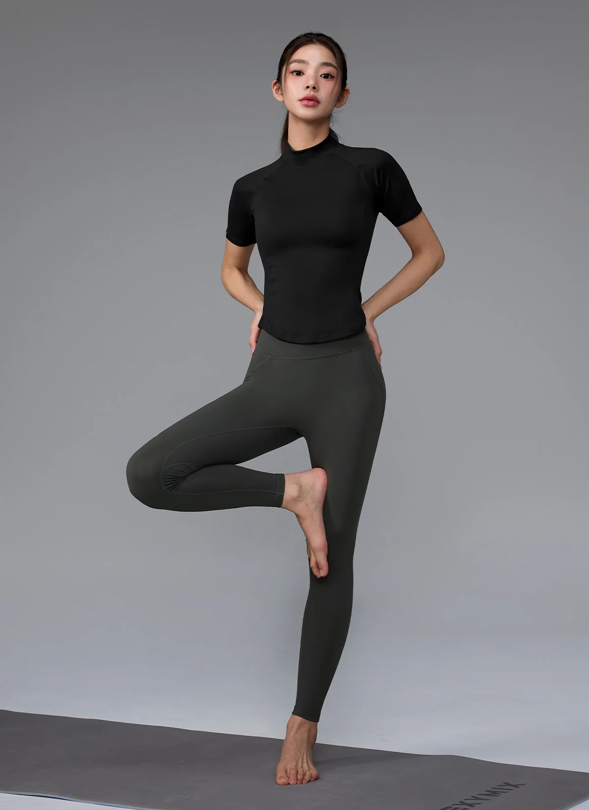 Peach-Like Mock Neck Short Sleeve - Image 44