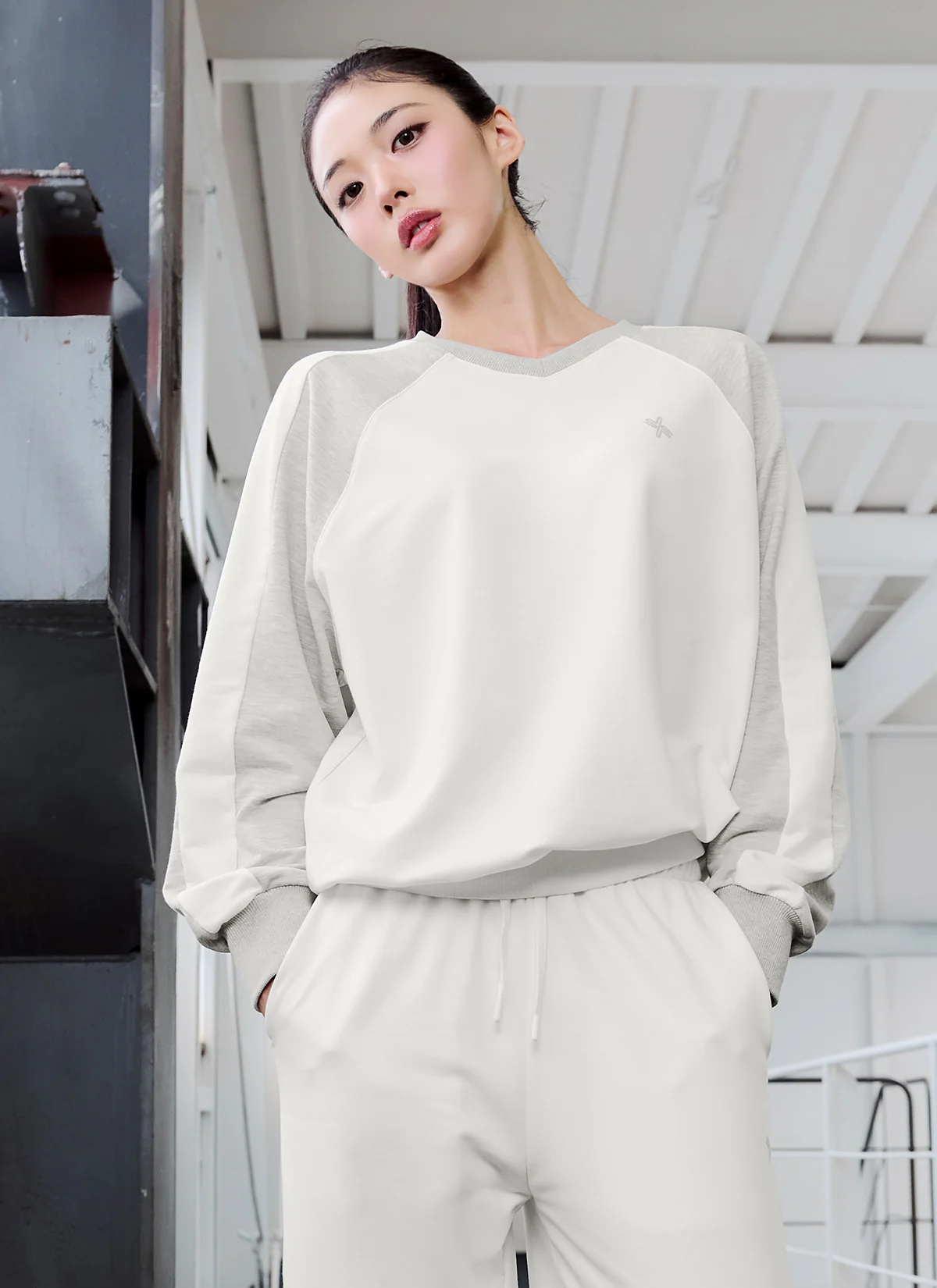 Sporty Track Sweatshirt - Image 18