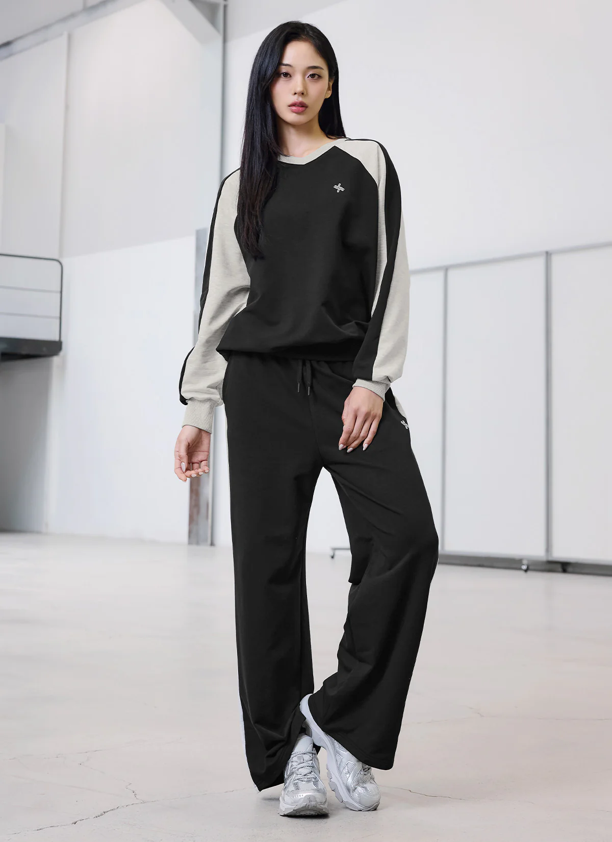 Sporty Track Wide Pants - Image 12