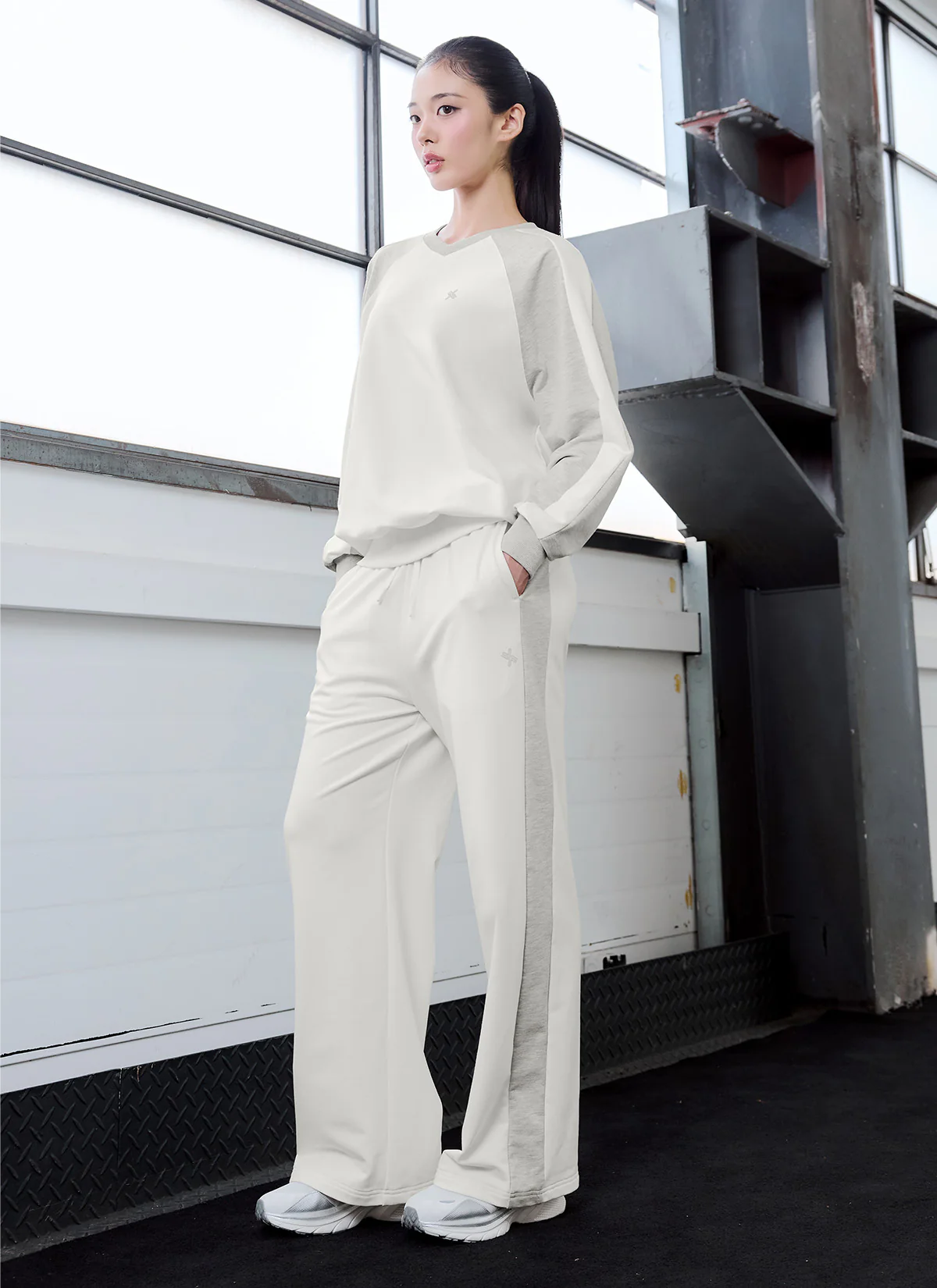 Sporty Track Wide Pants - Image 17