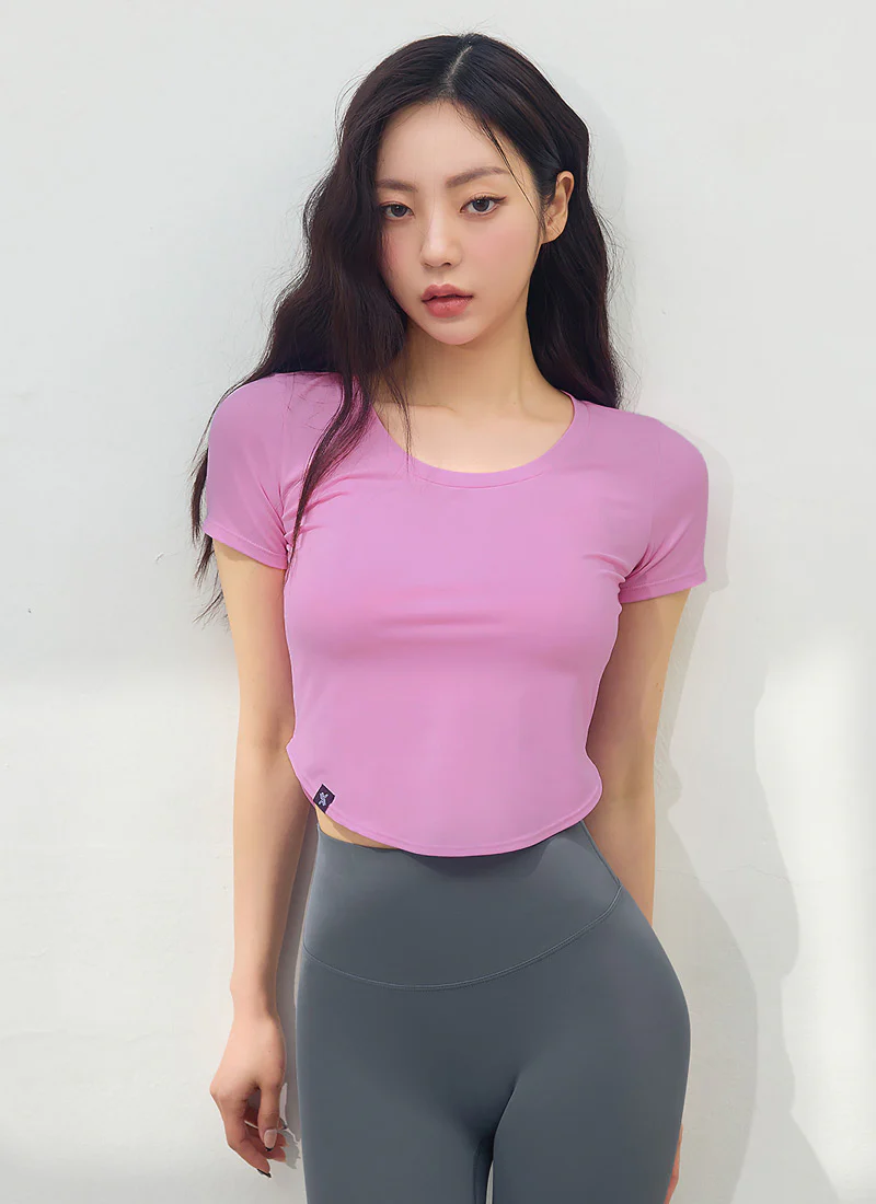 XELLA Light Round Cropped Top - Image 27