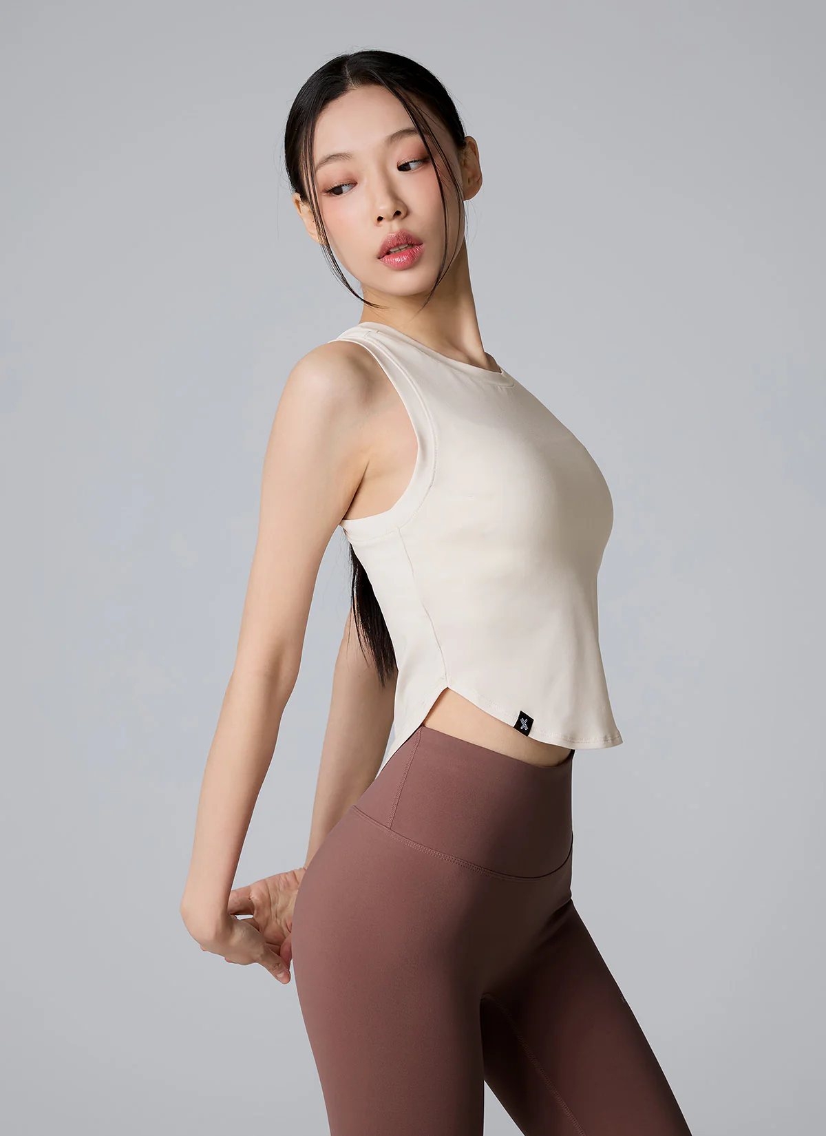 XELLA Light Round Sleeveless - Image 13